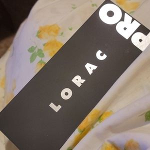 LORAC Pro Eyeshadow Palette